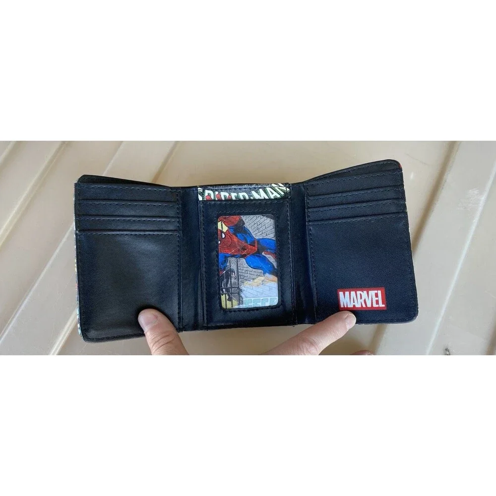 Marvel Comics The Amazing Spider-Man Trifold Wallet Vintage Style Comic Cover